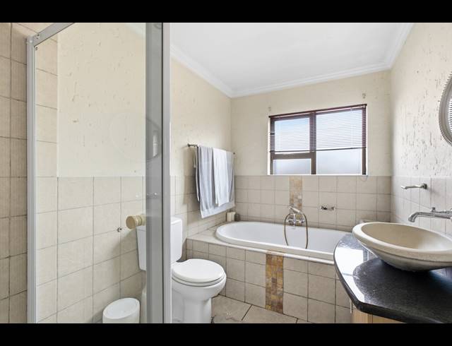 2 BEDROOM APARTMENT FOR SALE IN CRAIGAVON